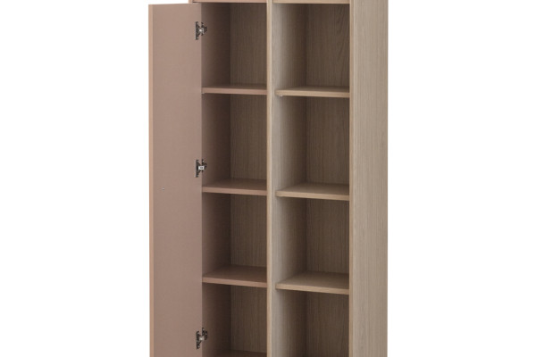 Osaka Bookshelf